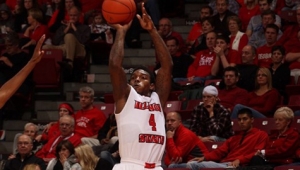 Seniors Daishon Knight, Bobby Hunter, and John Jones, finished their college careers with a 22-13 record. (goredbirds.com)