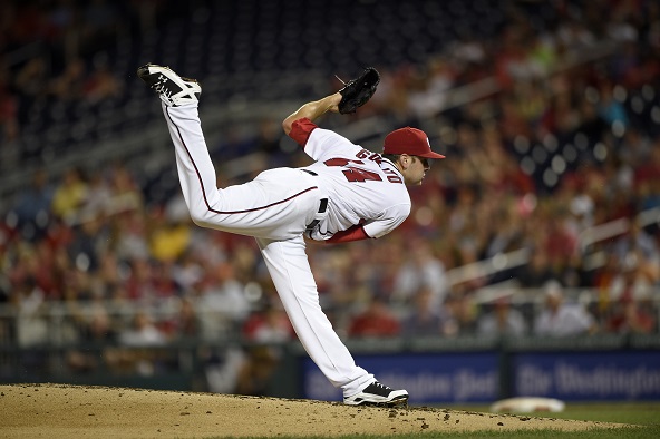 Eaton to Nats, Sox acquire Luis Giolito and two others